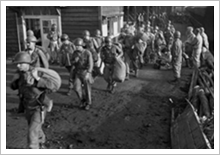 오산전투에 투입되기 위해 대전역에서 이동중인 스미스 특수부대(1950. 7.3) 