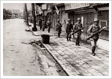 국군 1사단 병력들이 평양시내로 입성(1950.10.25)